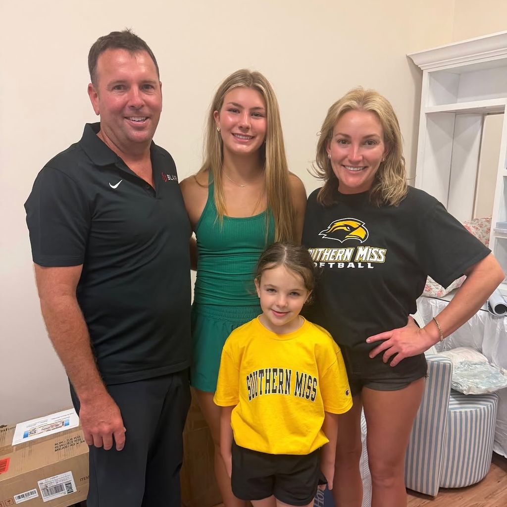 Jamie Lynn Spears mit Ehemann Jamie und ihren Töchtern Maddie und Ivey 2026
