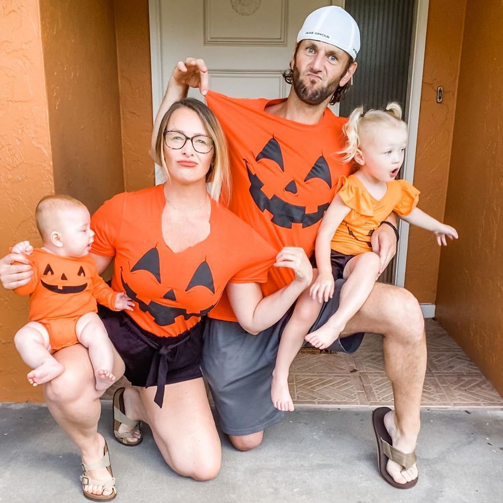 Jamie Otis, Doug Hehner und ihre beiden Kinder