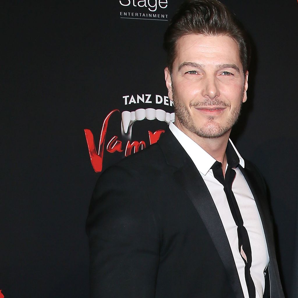 Jan Ammann bei der "Tanz der Vampire"-Premiere in Stuttgart im Januar 2017