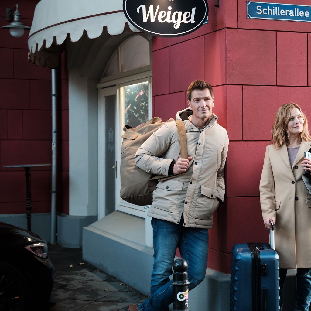 Jan Ammann und Nina Weisz als Chris und Corinna bei "Unter uns"