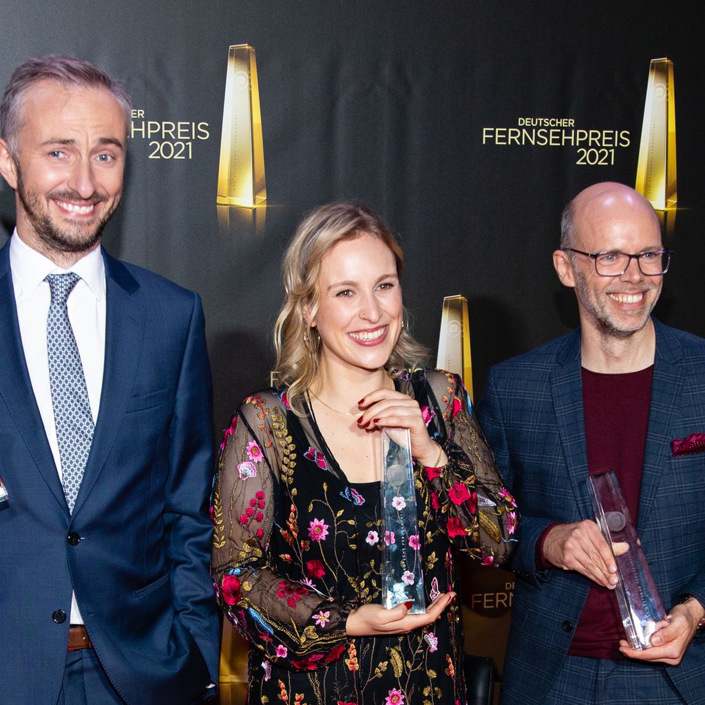 Jan Böhmermann, Hanna Herbst und Markus Hennig beim Deutschen Fernsehpreis 2021