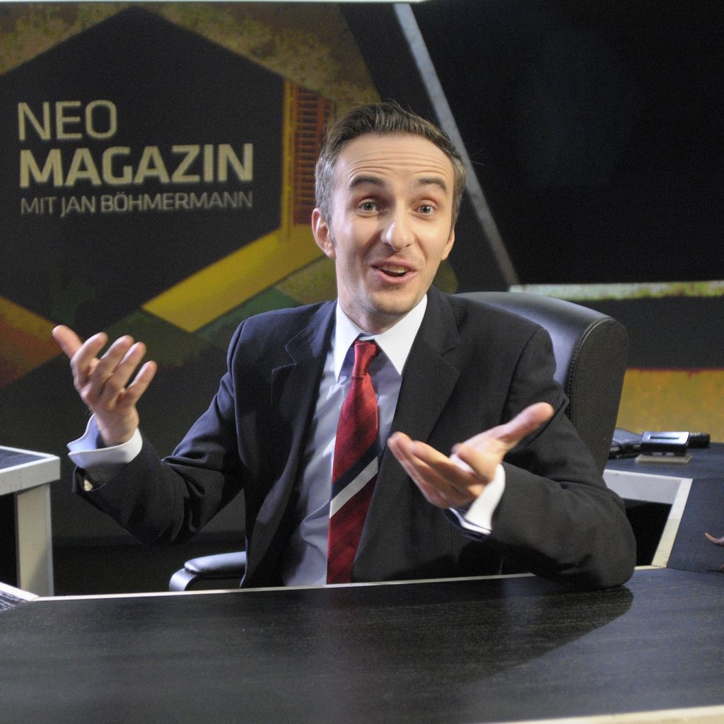 Jan Böhmermann im "Neo Magazin Royal"-Studio
