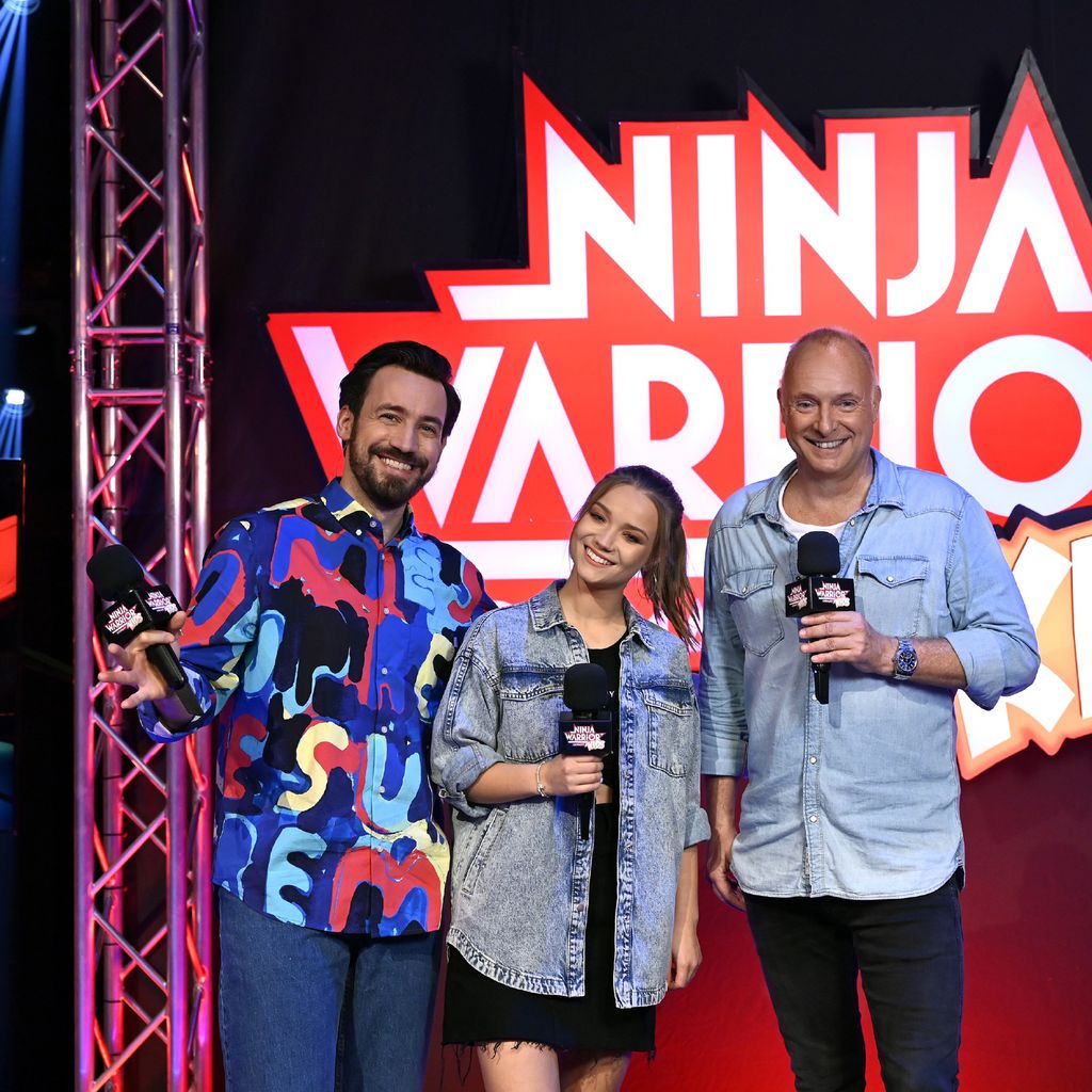 Jan Köppen, Julia Beautx und Frank Buschmann bei "Ninja Warrior Germany Kids"