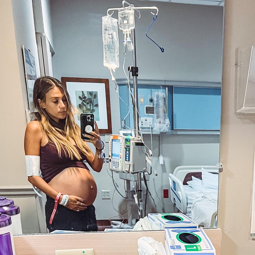 Jana Kramer im Krankenhaus