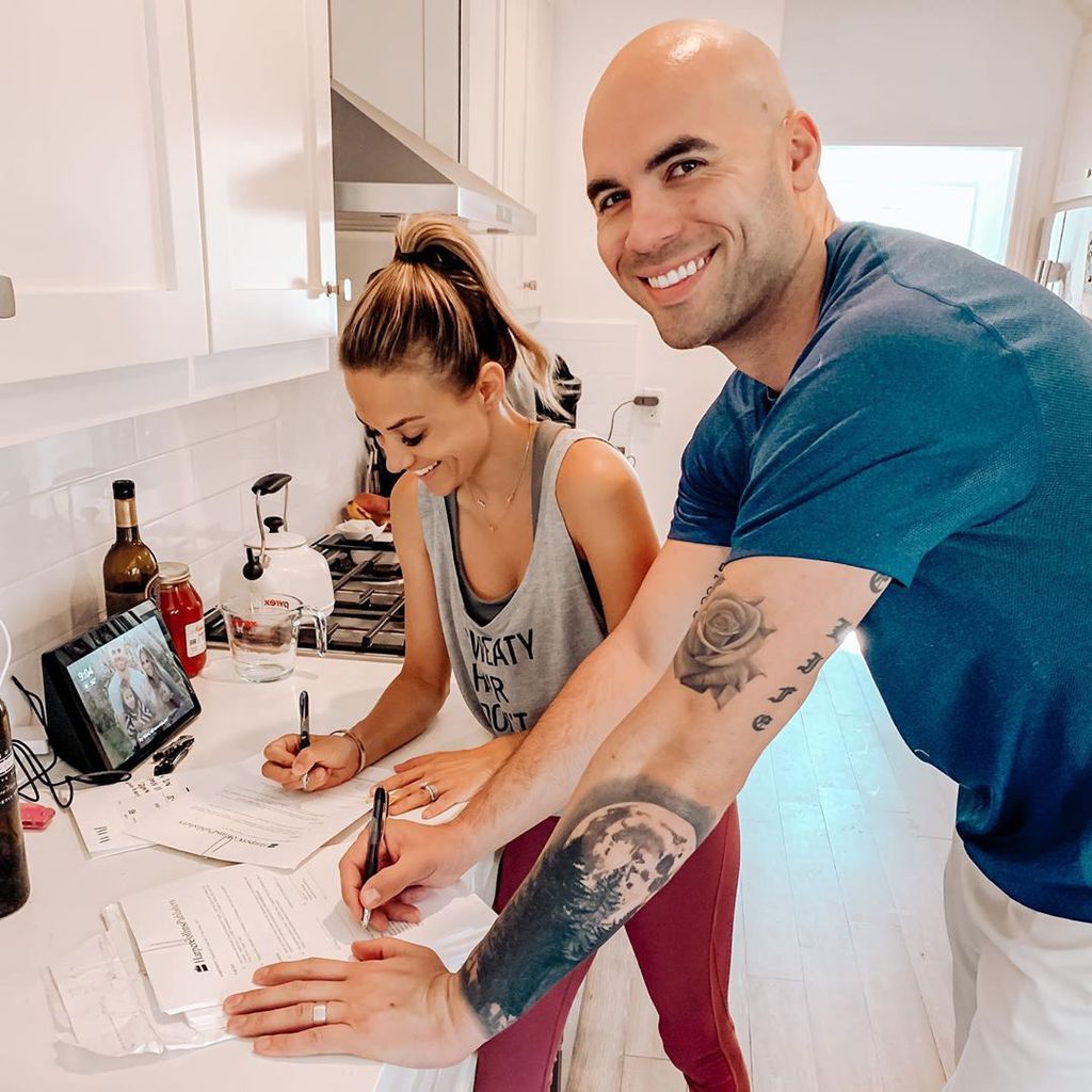 Jana Kramer und ihr Ehemann Mike Caussin