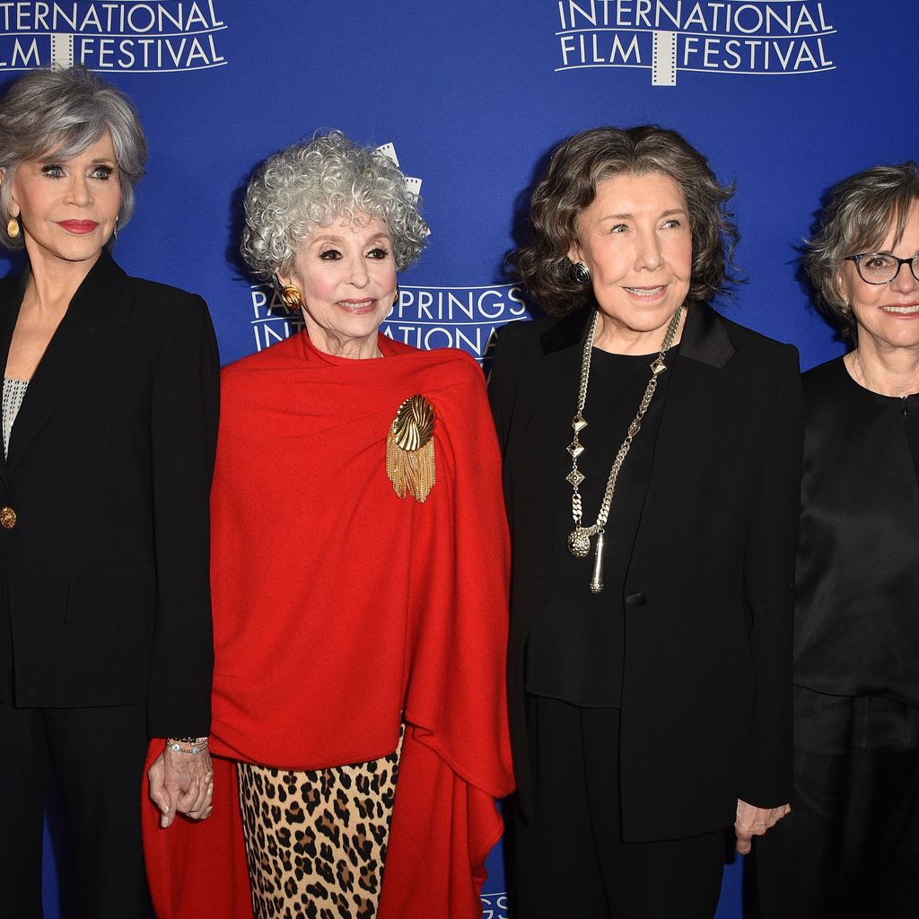Jane Fonda, Rita Moreno, Lily Tomlin und Sally Field bei einer Filmpremiere