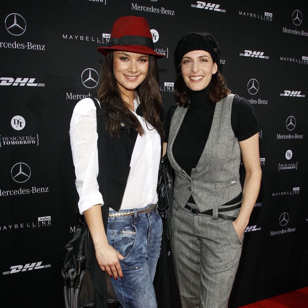 Janina Uhse und Ulrike Frank im Januar 2012 auf der Berliner Fashion Week