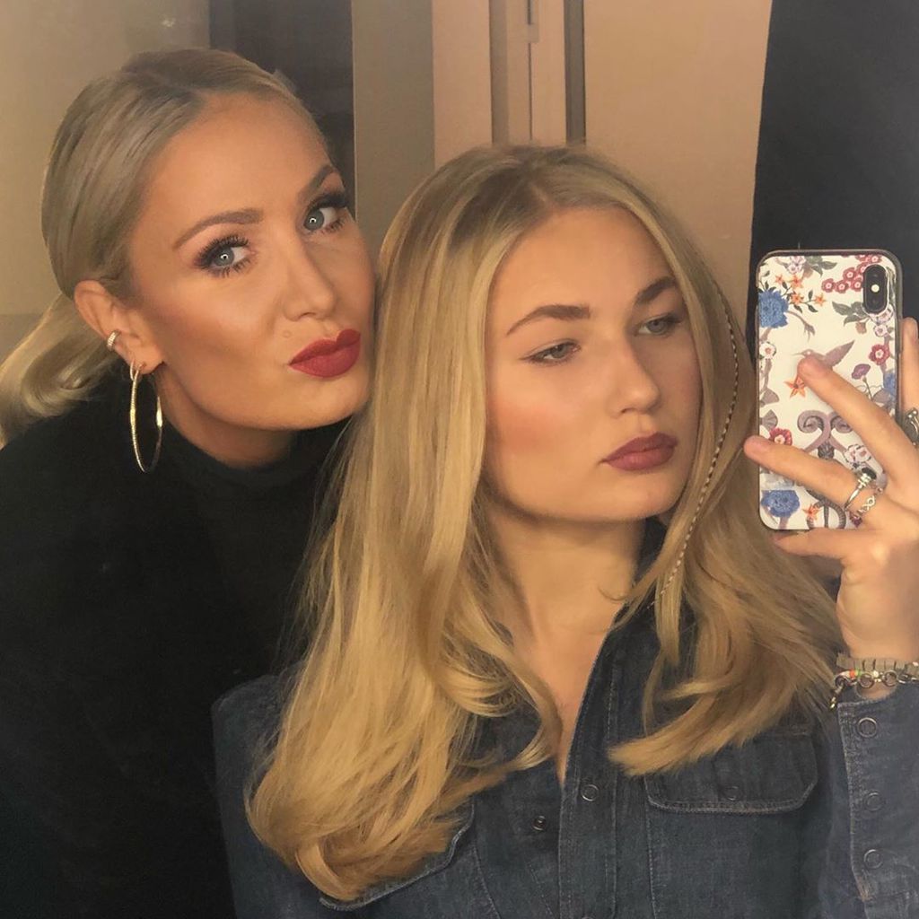 Janine Kunze mit ihrer Tochter Lili