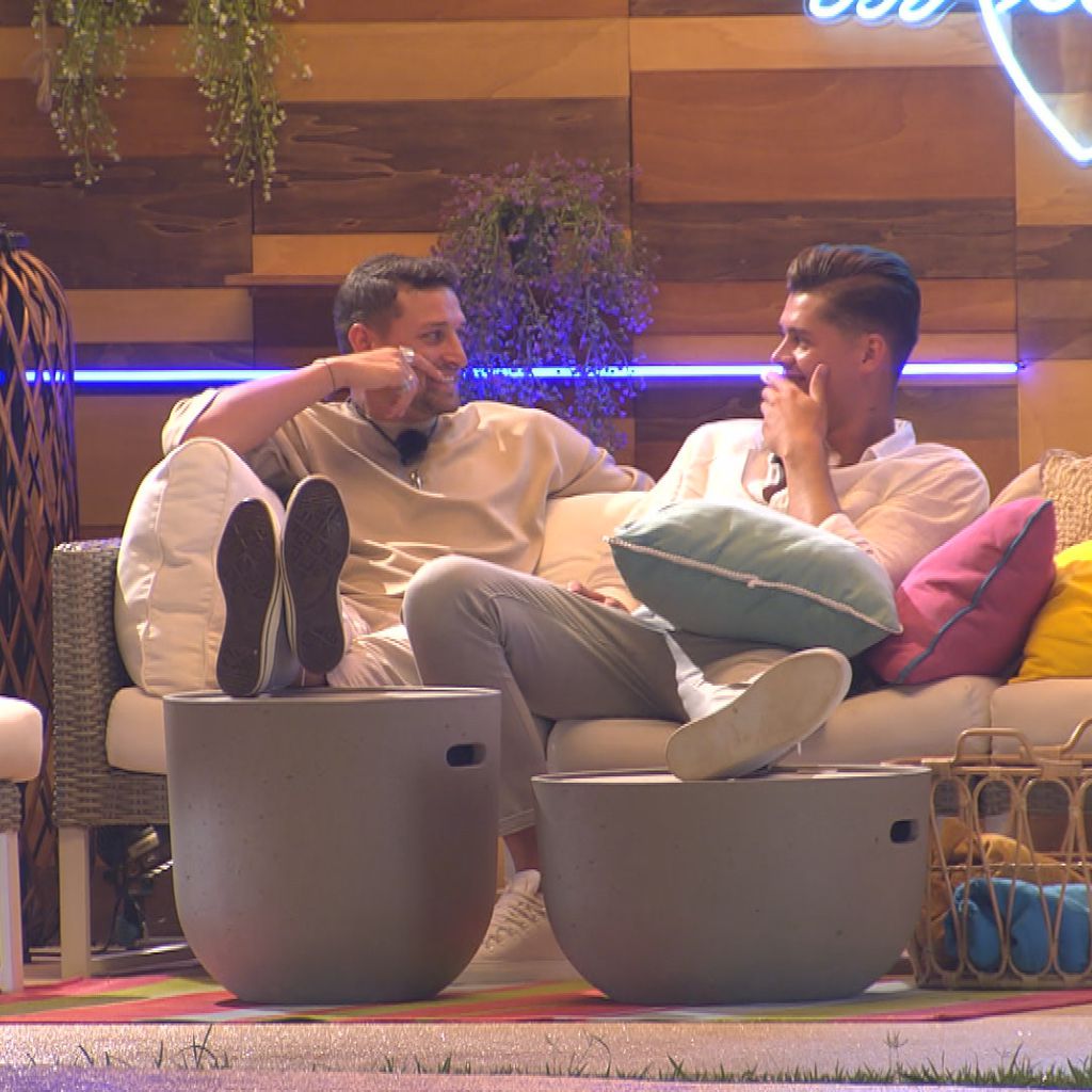 Jannik und Robin bei "Love Island" 2021