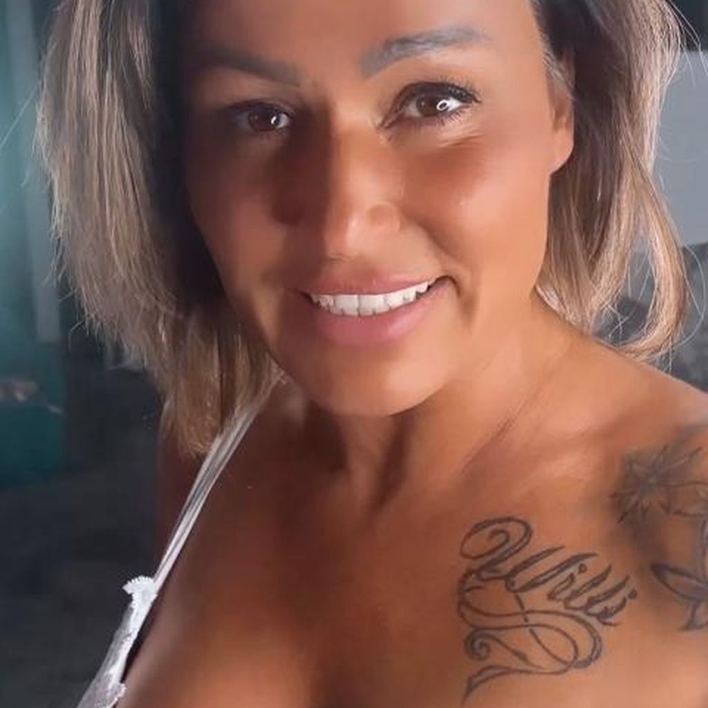 Jasmin Herren mit ihrem Willi-Tattoo