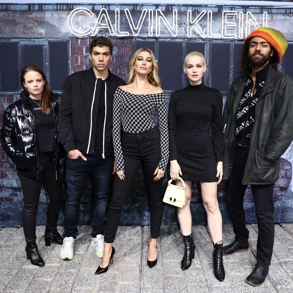 Jasna Fritzi Bauer, Elias Becker, Hailey Bieber, Emilia Schüle und Noah Becker