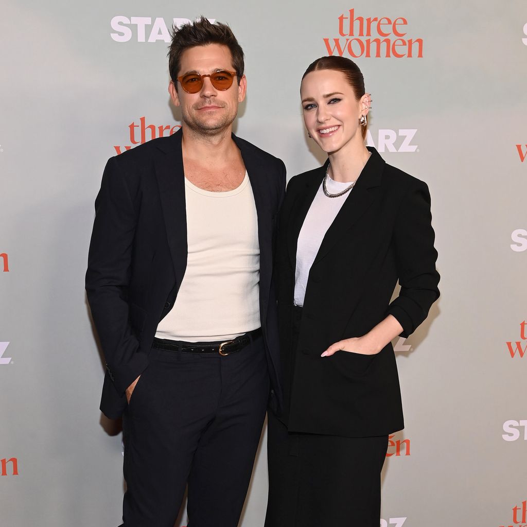 Jason Ralph und Rachel Brosnahan, Ehepartner