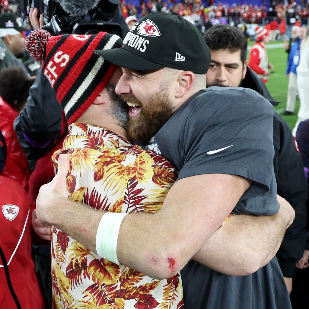 Jason und Travis Kelce, Januar 2024