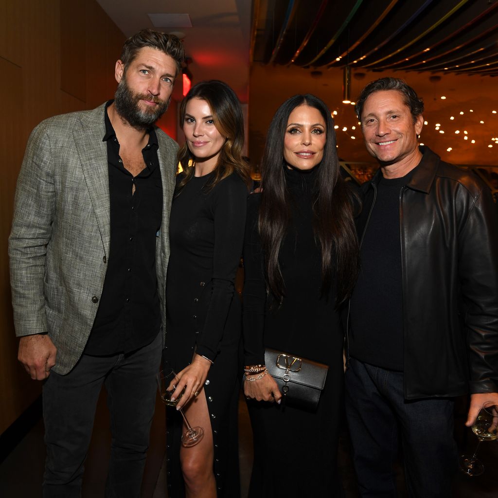 Jay Cutler, Samantha Robertson, Bethenny Frankel und Tom Villante bei einer Premiere, 2024