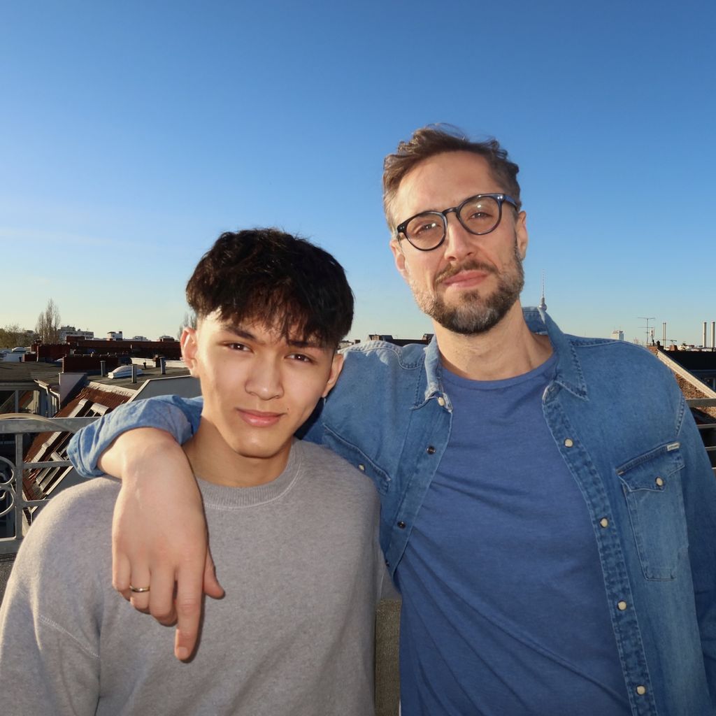 Jayar Sibilla als Elias Hanke und Finn Hanssen als Oliver Lorenz, "Berlin – Tag & Nacht"-Darsteller