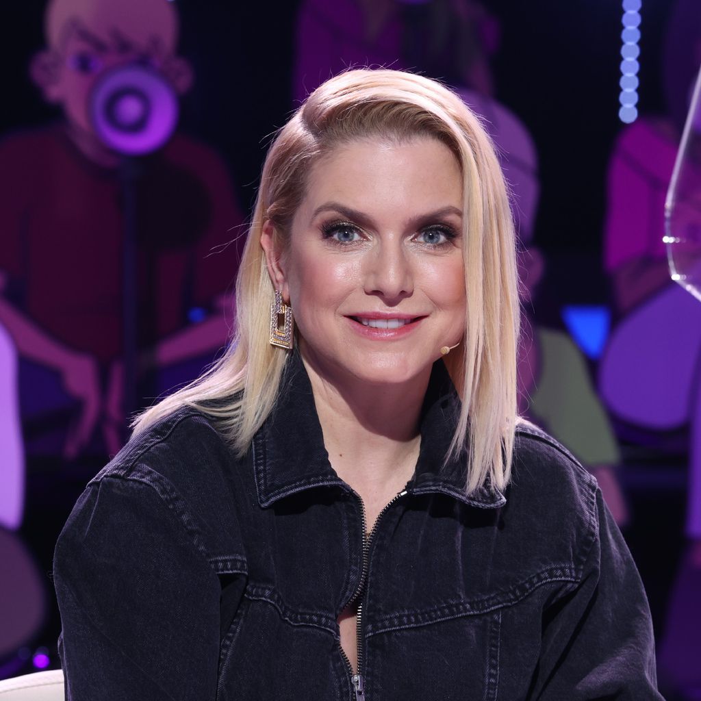 Gastkünstlerin Jeanette Biedermann bei "I Can See Your Voice"