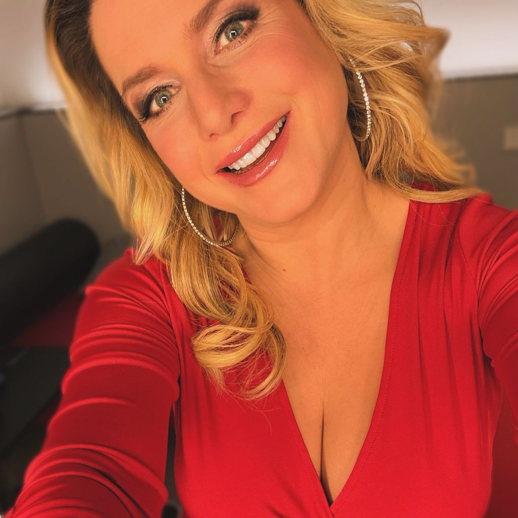 Schwangere Sängerin Jeanette Biedermann, April 2026