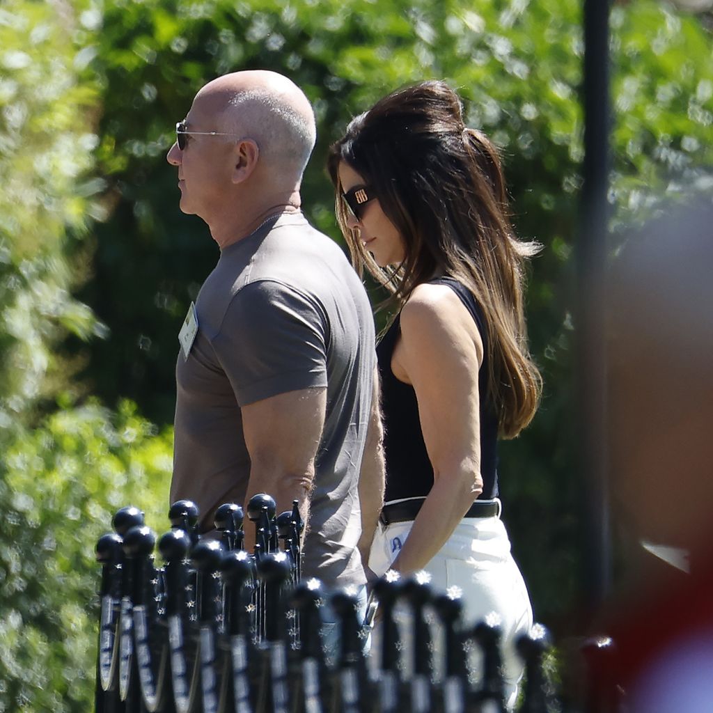 Jeff Bezos und Lauren Sánchez im Juli 2025 in Sun Valley