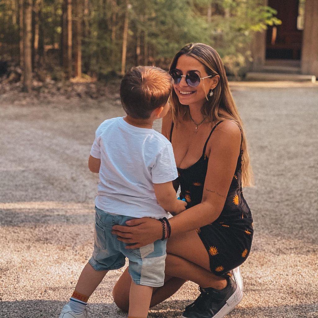 Jenefer Riili und ihr Sohn Milan