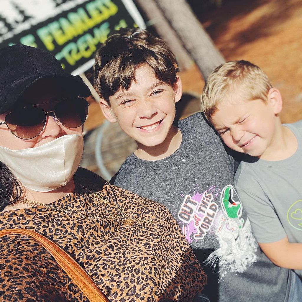 Jenelle Evans mit ihren Söhnen Jace und Kaiser