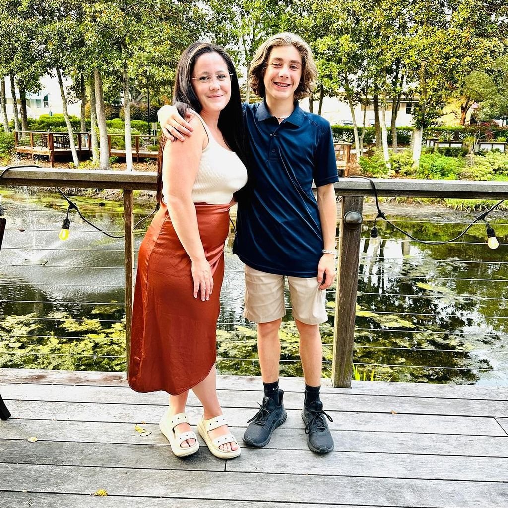 Jenelle Evans und ihr Sohn Jace im August 2023