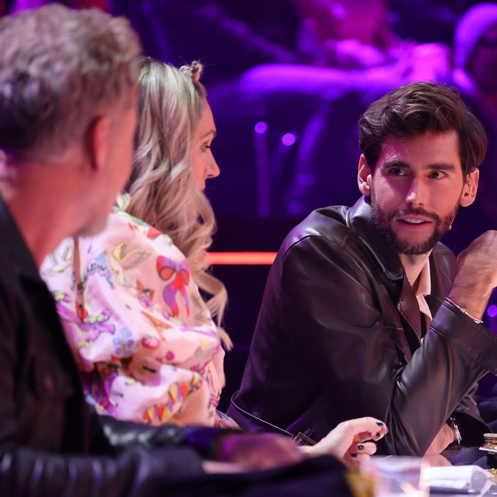 Jenke von Wilmsdorff, Ruth Moschner und Álvaro Soler bei "The Masked Singer"