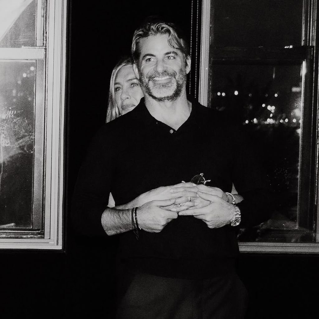 Jennifer Aniston mit ihrem Partner Jim Curtis