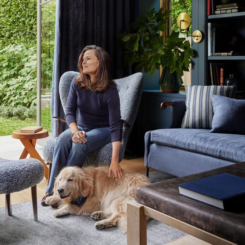 Jennifer Garner und ihre Hündin Birdie genießen gemeinsame Zeit, 2024