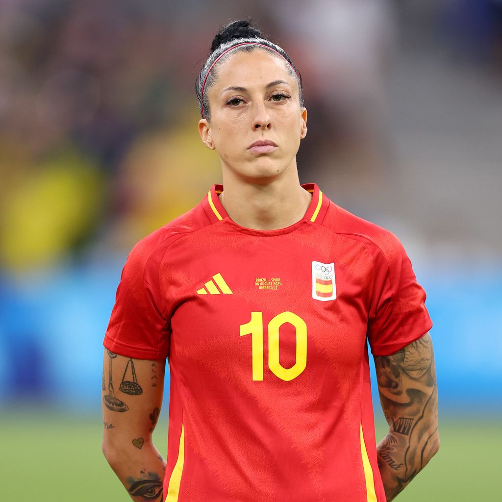 Jennifer Hermoso, Fußballprofi