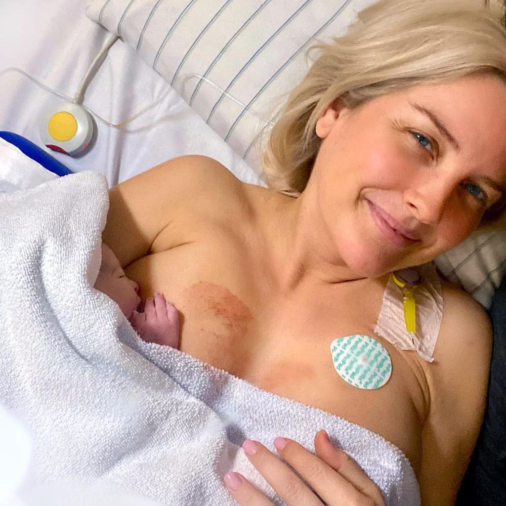 Jennifer Knäble mit ihrem Mann Felix und ihrem Sohn Carl