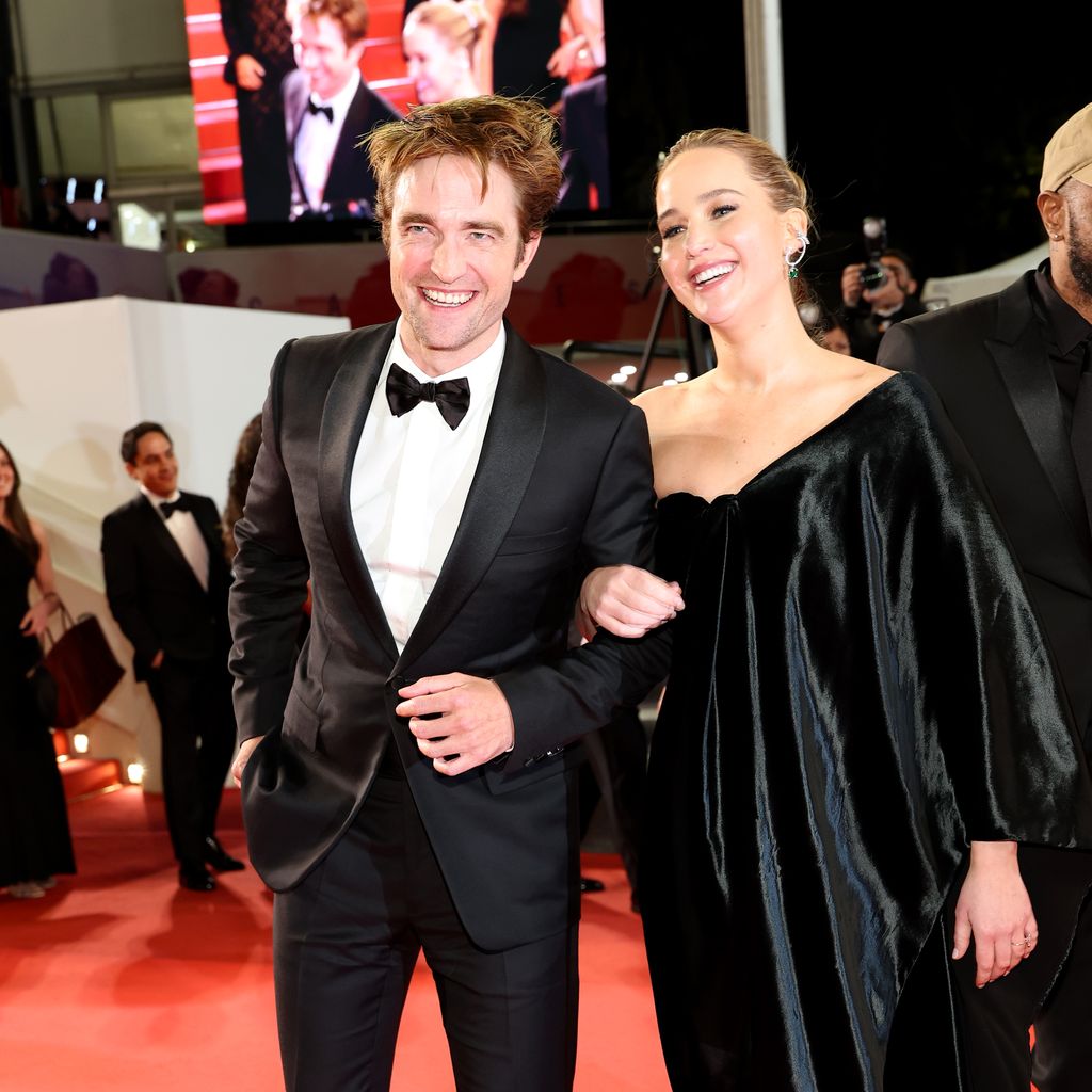 Jennifer Lawrence und Robert Pattinson im Mai 2025 in Cannes