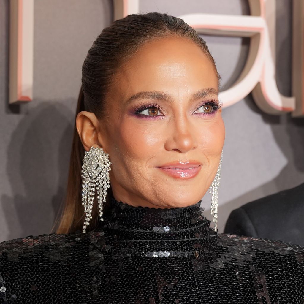 Jennifer Lopez bei der UK-Premiere von "Office Romance" in London, Juni 2026