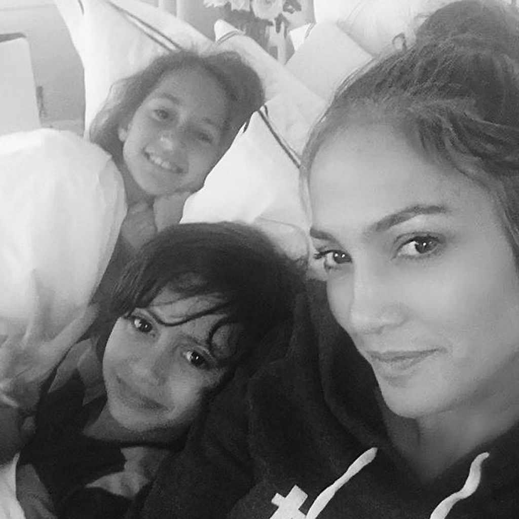 Jennifer Lopez mit ihren Kindern Emme und Maximilian