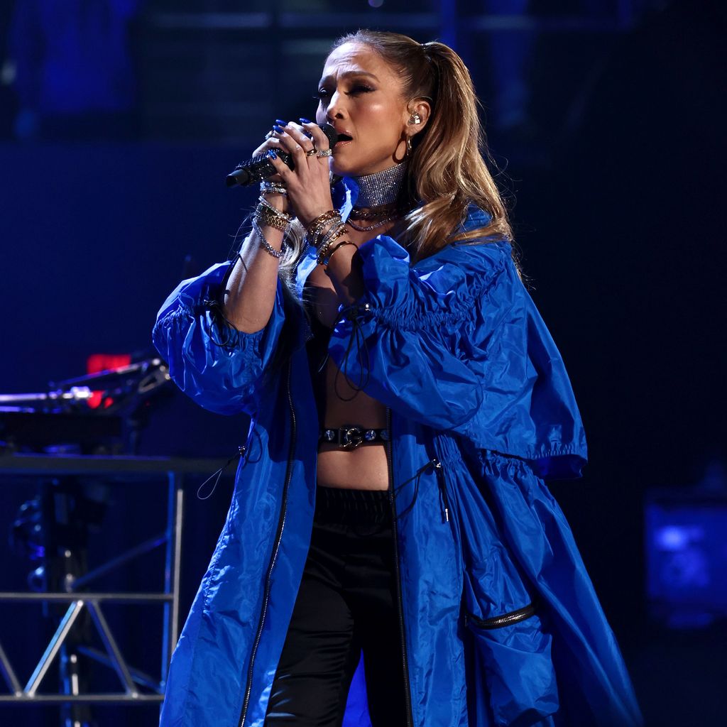 Jennifer Lopez, Oktober 2021