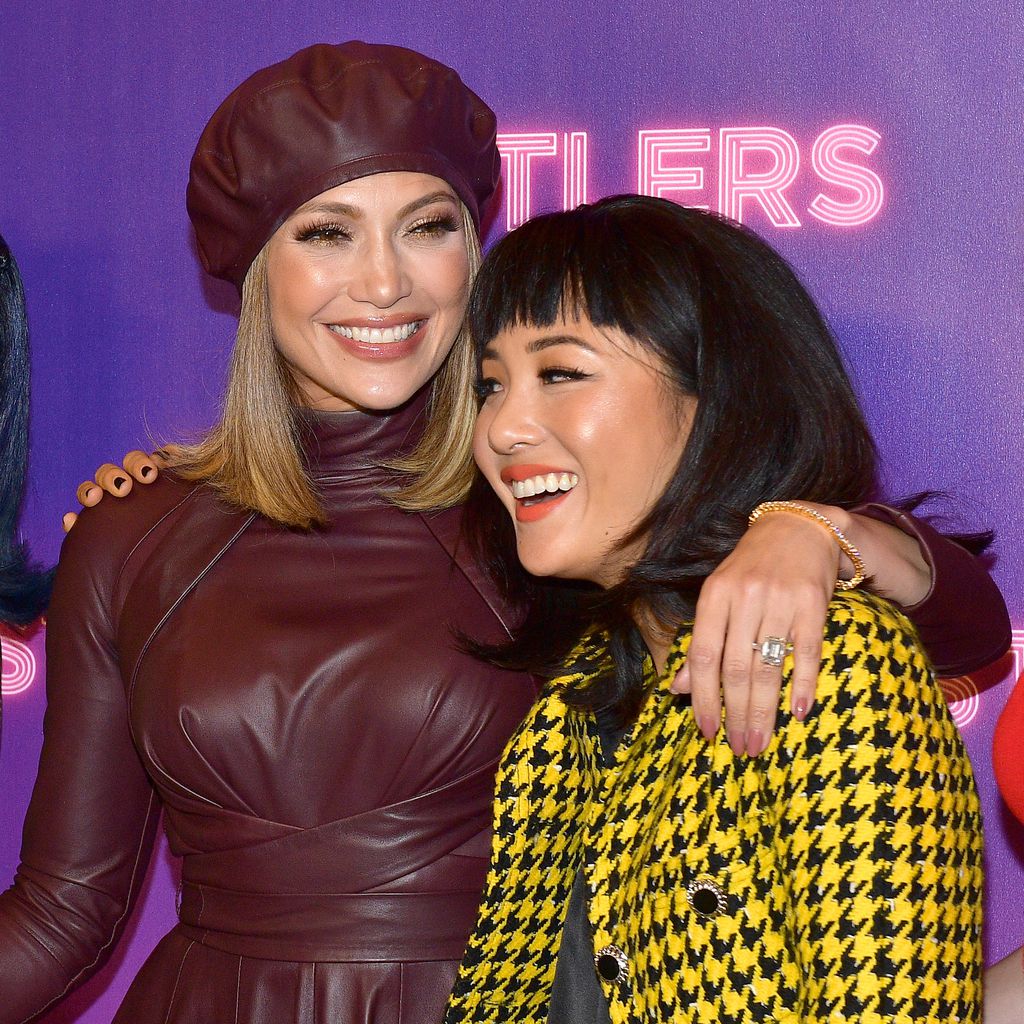 Jennifer Lopez und Constance Wu