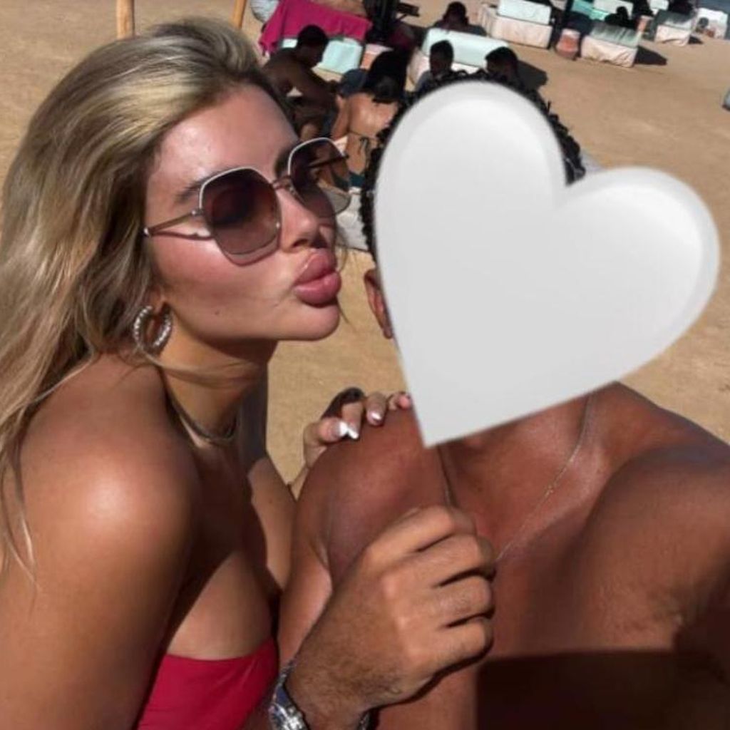 Jenny Grassl mit ihrem neuen Freund in Ägypten