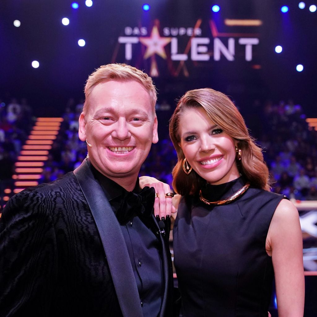 Jens Knossi Knossalla und Victoria Swarovski, "Das Supertalent"-Moderatoren