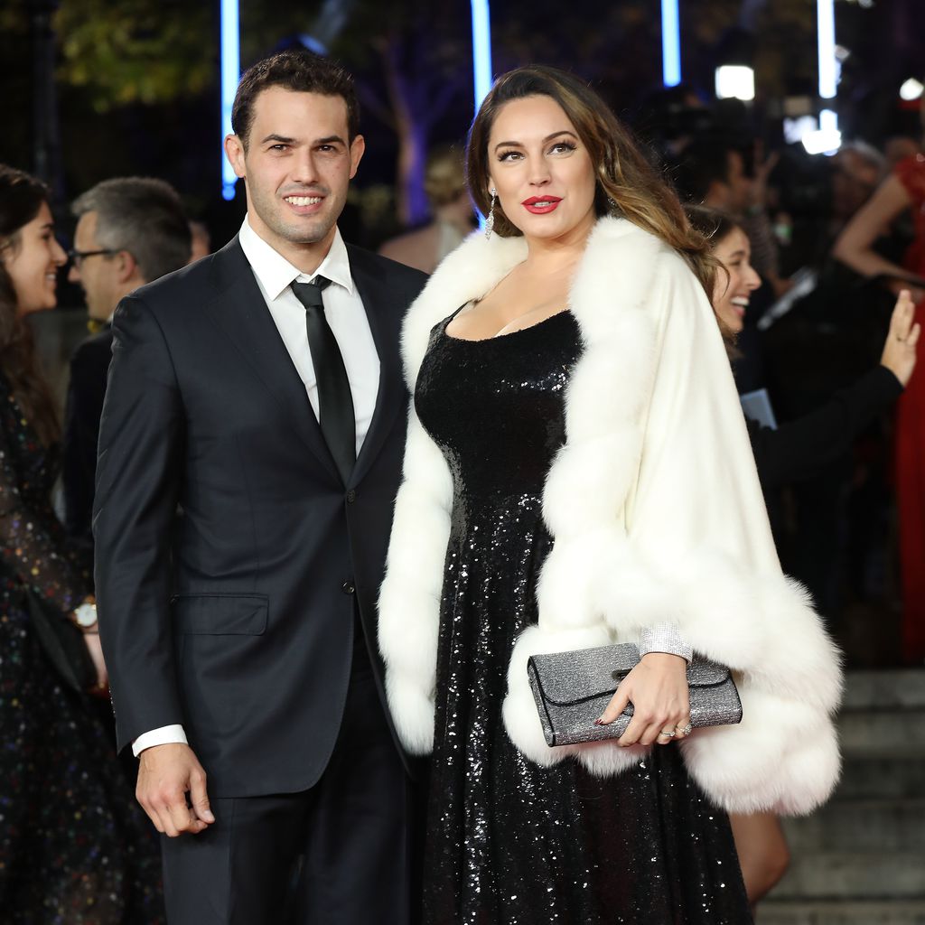 Jeremy Parisi und Kelly Brook 2017 auf einer Filmpremiere in London