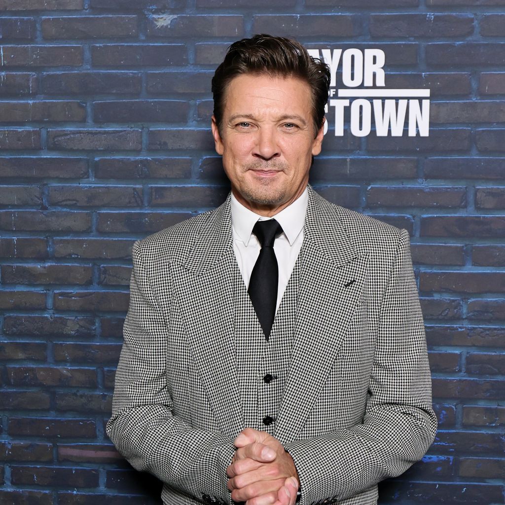 Bei der Premiere in New York: Jeremy Renner besucht Paramount+ "Mayor of Kingstown" Staffel 4