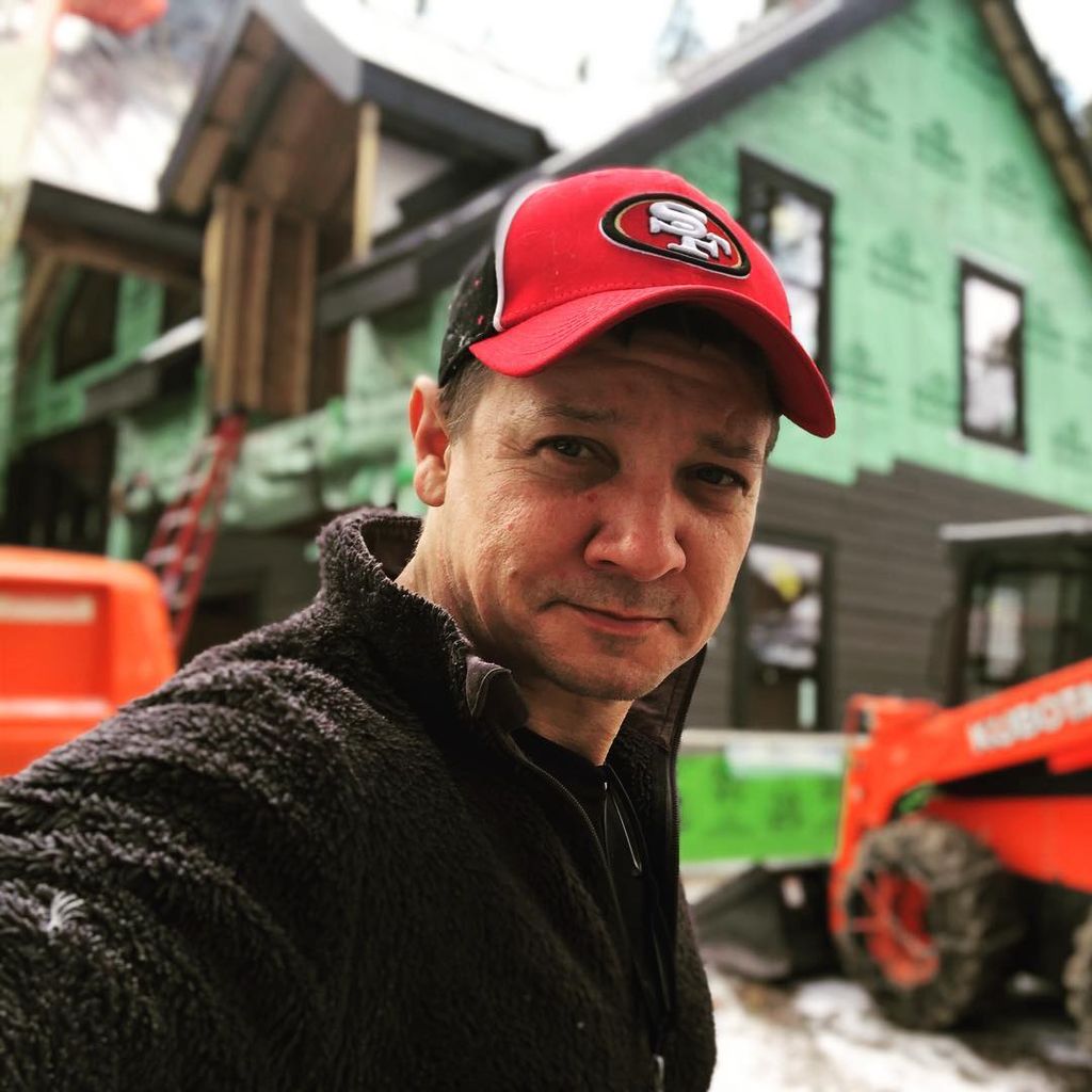 Jeremy Renner, 2020