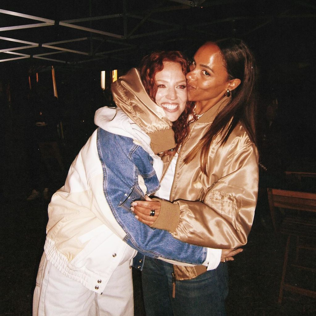 Jess Glynne und Alex Scott, Juni 2025