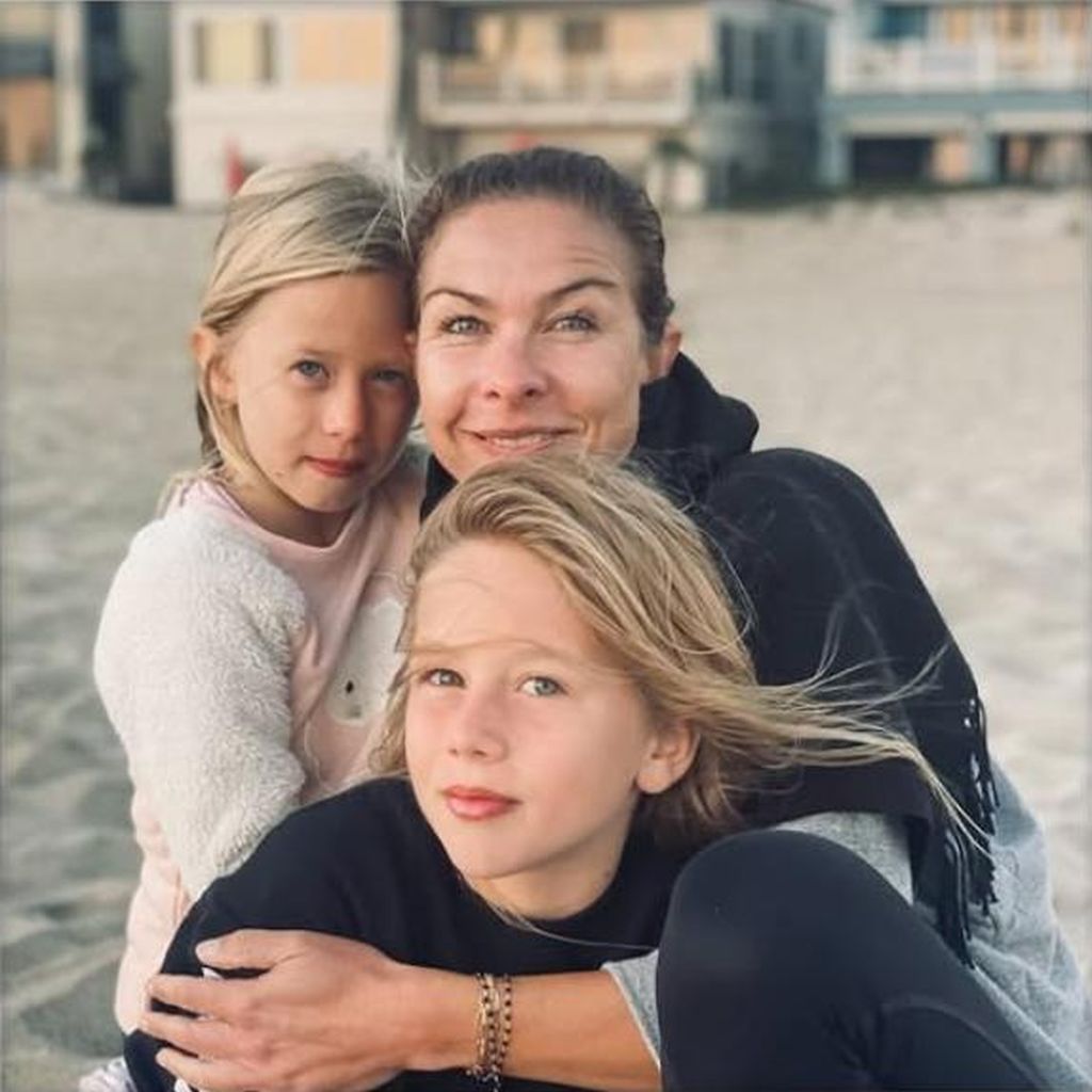 Jesscia Klepser mit ihren Töchtern Anniki und Madita