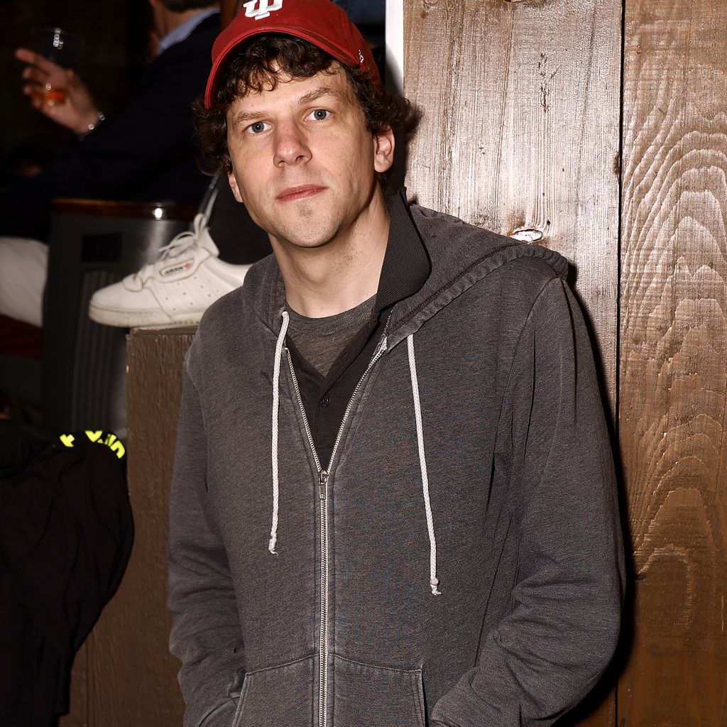 Jesse Eisenberg bei The 24 Hour Musicals 2025 im Lynn F. Angelson Theater in New York City