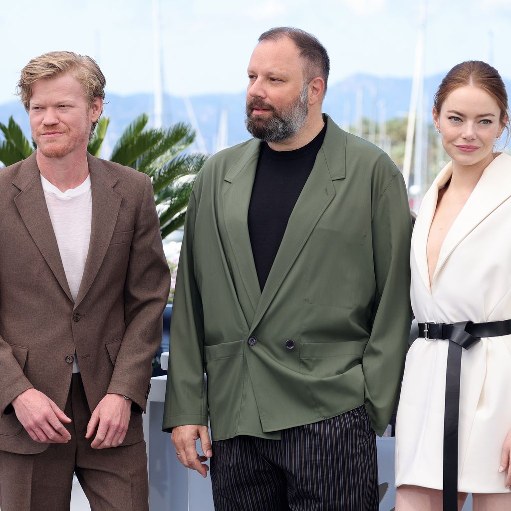 Jesse Plemons, Yorgos Lanthimos und Emma Stone bei den Filmfestspielen in Cannes 2024
