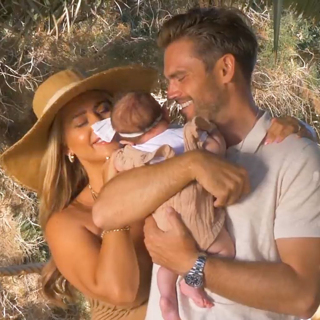 Jessi und Johannes Haller mit ihrer Tochter Hailey-Su