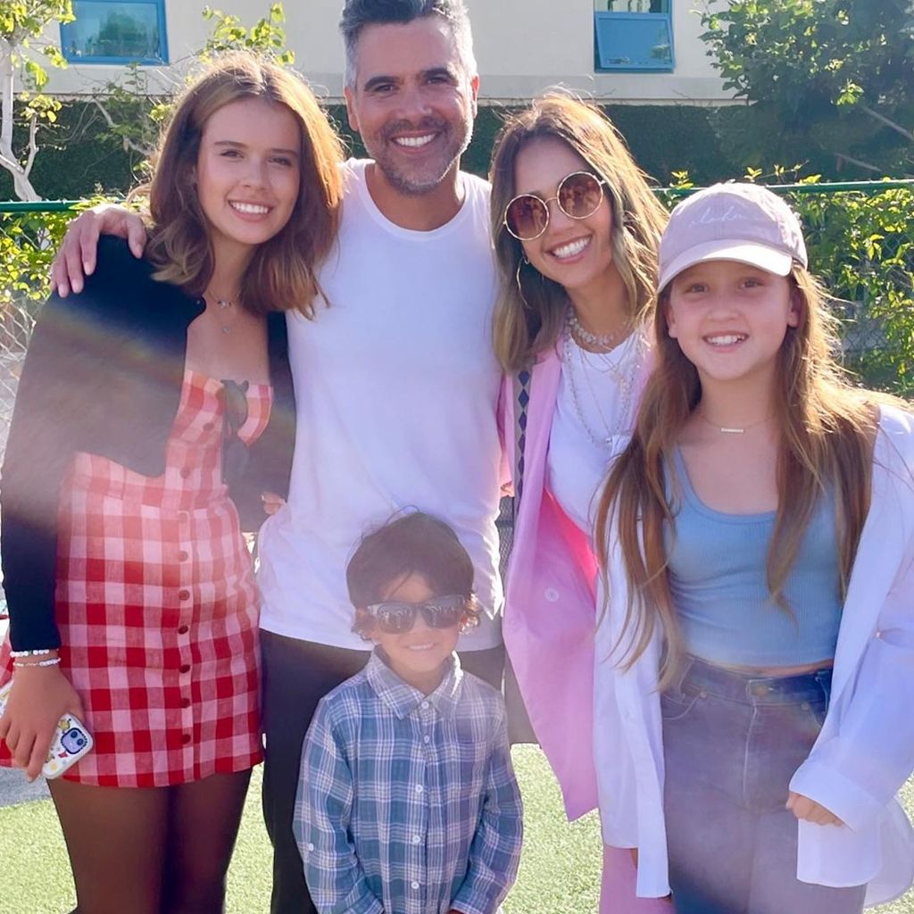 Cash Warren und Jessica Alba mit ihren Kinder Honor, Haven und Hayes