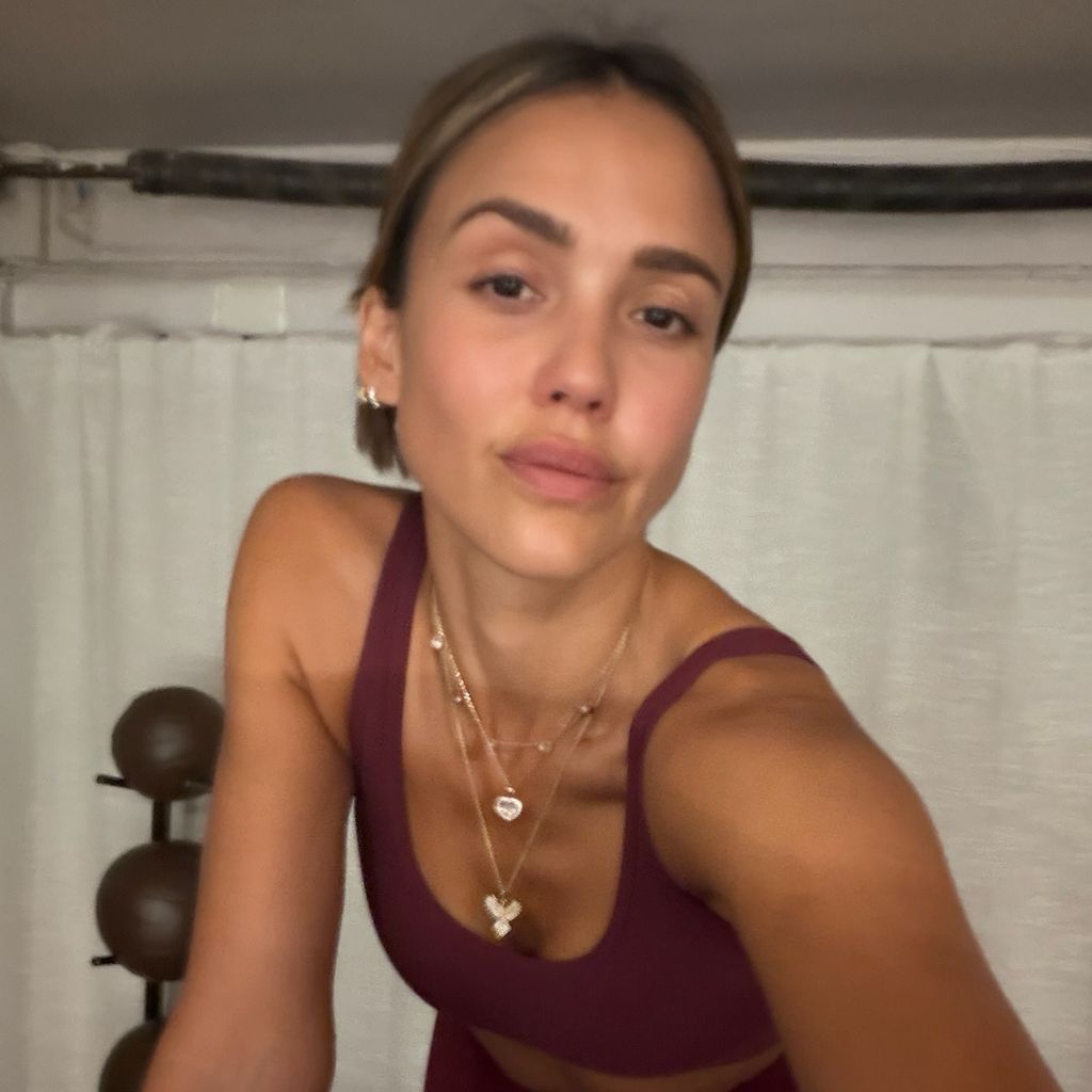 Jessica Alba in ihrem Home-Gym.