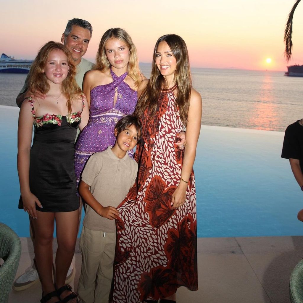 Jessica Alba mit ihrer Familie, August 2024