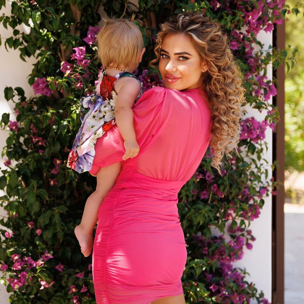 Jessica Haller mit ihrer Tochter Hailey-Su
