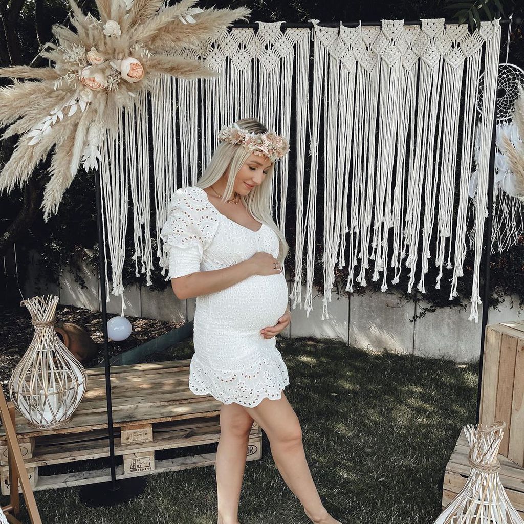 Jessica Schröder bei ihrer Babyparty, Juli 2021